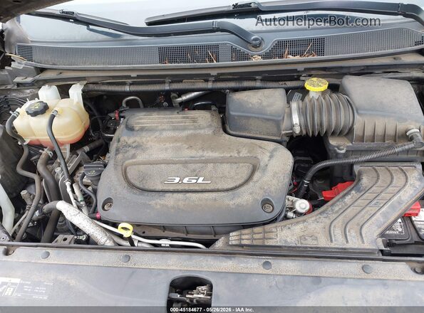 2C4RC1FG1JR133057 2018 CHRYSLER PACIFICA Gray Widok z tyłu