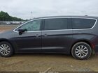 2018 Chrysler Pacifica Touring Plus Gray vin: 2C4RC1FG1JR133057