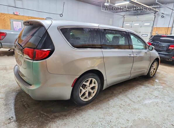 2C4RC1FG2JR125906 2018 CHRYSLER PACIFICA Silver Tył prawy