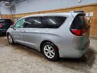 2018 Chrysler Pacifica Touring Plus Silver vin: 2C4RC1FG2JR125906