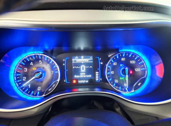 2C4RC1FG2KR708798 2019 CHRYSLER PACIFICA Blue Widok zestawu wskaźników