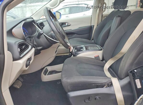 2C4RC1FG6LR103443 2020 CHRYSLER PACIFICA Blue Widok wnętrza z przodu
