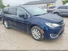 2018 Chrysler Pacifica Touring Plus Blue vin: 2C4RC1FGXJR212226