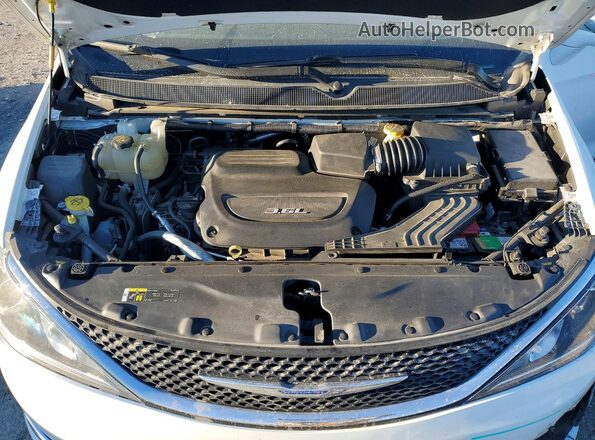 2C4RC1GG0JR251762 2018 CHRYSLER PACIFICA Белый Вид подкапотного пространства
