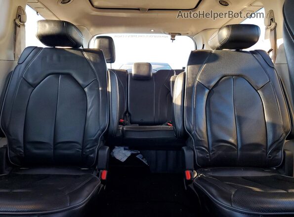 2C4RC1GG0JR251762 2018 CHRYSLER PACIFICA Белый Вид задних сидений