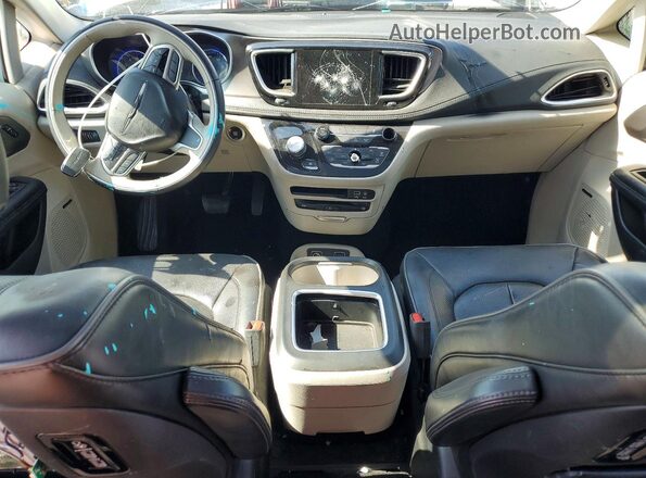 2C4RC1GG1JR251642 2018 CHRYSLER PACIFICA Белый Вид панели приборов