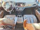 2017 Chrysler Pacifica Limited Tan vin: 2C4RC1GG2HR564872