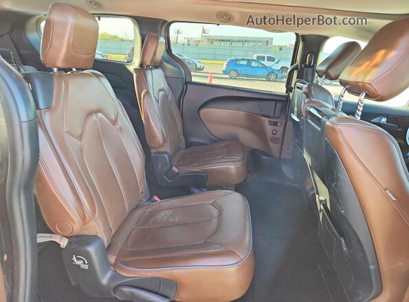 2C4RC1GG2HR564872 2017 CHRYSLER PACIFICA Tan Widok wnętrza z tyłu