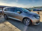 2017 Chrysler Pacifica Limited Tan vin: 2C4RC1GG2HR564872
