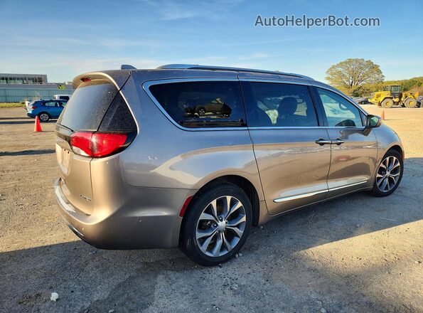 2C4RC1GG2HR564872 2017 CHRYSLER PACIFICA Tan Tył prawy
