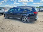 2017 Chrysler Pacifica Limited Black vin: 2C4RC1GG2HR633298