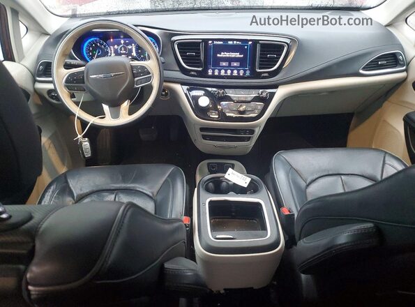 2C4RC1GG2KR628383 2019 CHRYSLER PACIFICA Maroon Widok deski rozdzielczej