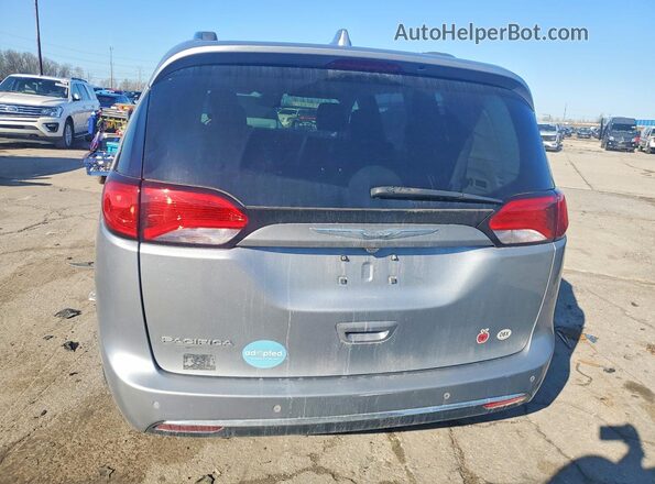 2C4RC1GG4HR839593 2017 CHRYSLER PACIFICA Серебряный Вид сзади