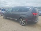 2018 Chrysler Pacifica Limited Gray vin: 2C4RC1GG4JR358040
