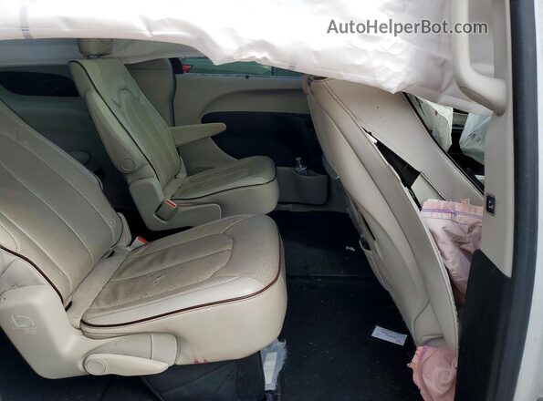2C4RC1GG6HR591900 2017 CHRYSLER PACIFICA Белый Вид задней части салона