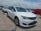 2019 Chrysler Pacifica Limited White vin: 2C4RC1GG6KR617645