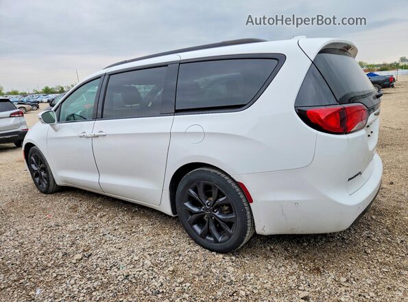 2C4RC1GG8JR261911 2018 CHRYSLER PACIFICA White Tył lewy