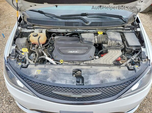 2C4RC1GG8JR261911 2018 CHRYSLER PACIFICA White Widok komory silnika
