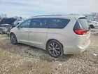 2020 Chrysler Pacifica White vin: 2C4RC1GG9LR126097