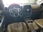 2016 Chrysler Town & Country Limited Platinum Burgundy vin: 2C4RC1GGXGR233004