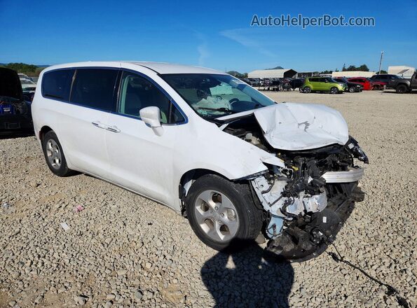2C4RC1H77JR194894 2018 CHRYSLER PACIFICA Белый Передняя правая четверть