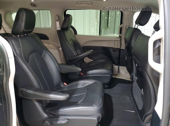 2C4RC1L70PR611854 2023 CHRYSLER PACIFICA Black Vista interior trasera
