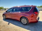 2021 Chrysler Pacifica Hybrid Touring L Maroon vin: 2C4RC1L71MR596700