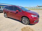 2021 Chrysler Pacifica Hybrid Touring L Maroon vin: 2C4RC1L71MR596700
