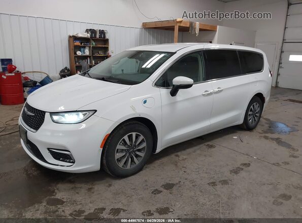 2C4RC1L78PR562631 2023 CHRYSLER PACIFICA Белый Передняя левая четверть