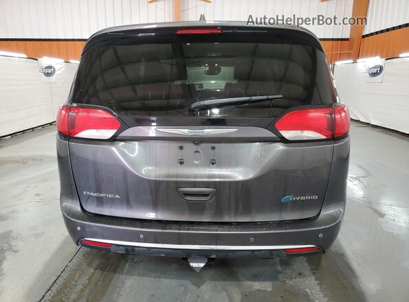 2C4RC1N76JR331327 2018 CHRYSLER PACIFICA Gray 