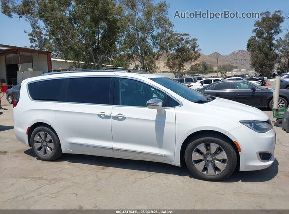 2C4RC1N7XJR212888 2018 CHRYSLER PACIFICA Белый Вид задней части салона