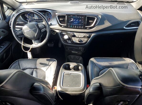 2C4RC1N7XLR230245 2020 CHRYSLER PACIFICA Белый Вид панели приборов