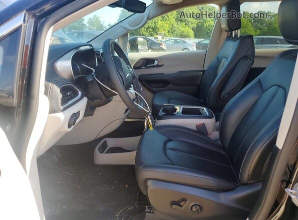 2C4RC1S70RR174264 2024 CHRYSLER PACIFICA Black Widok wnętrza z przodu