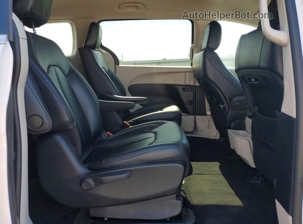 2C4RC1S78RR130903 2024 CHRYSLER PACIFICA Белый Вид задней части салона