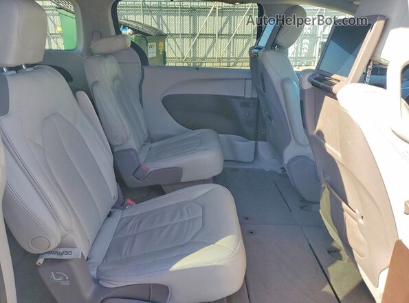 2C4RC3BG6MR563947 2021 CHRYSLER PACIFICA Gray Rear interior view
