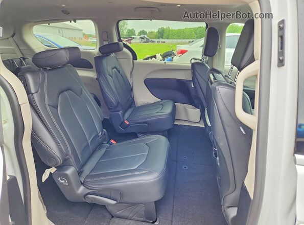 2C4RC3BG9NR164449 2022 CHRYSLER PACIFICA White Vista interior trasera