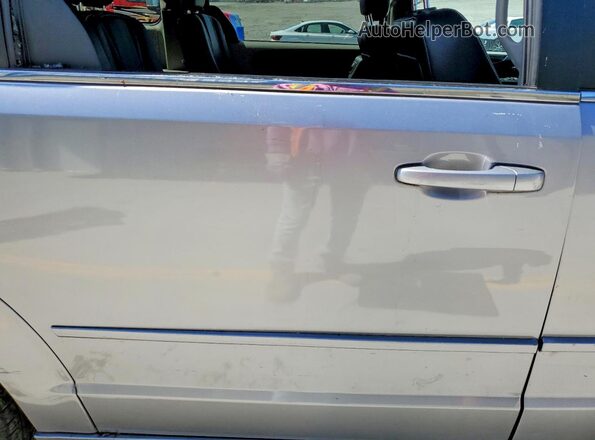 2C4RDGCG0HR786347 2017 DODGE GRAND Серебряный Вид задней части салона