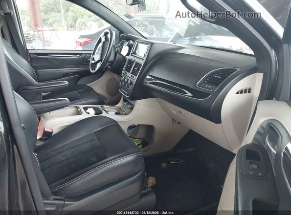 2C4RDGCG5HR677513 2017 DODGE GRAND CARAVAN Черный Вид салона спереди