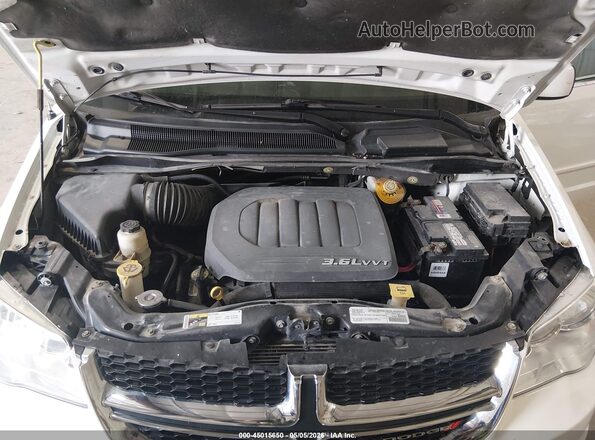 2C4RDGCG7HR599865 2017 DODGE GRAND CARAVAN Белый Вид сзади