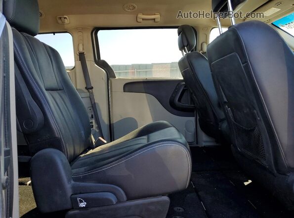 2C4RDGDG3HR882942 2017 DODGE GRAND Серебряный Вид задней части салона