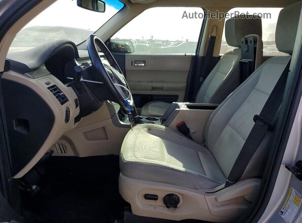 2FMGK5B83GBA06632 2016 FORD FLEX Silver Widok wnętrza z przodu