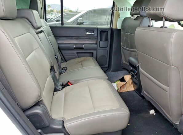 2FMGK5C80KBA24321 2019 FORD FLEX Белый Вид задней части салона