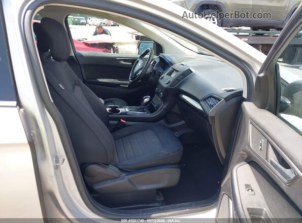 2FMPK3G96JBB98867 2018 FORD EDGE Серебряный Вид салона спереди