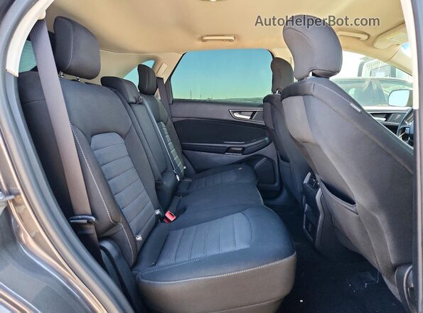 2FMPK3G96KBB43336 2019 FORD EDGE Gray Widok wnętrza z tyłu