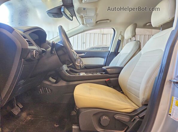 2FMPK3G97KBB04531 2019 FORD EDGE Silver Widok wnętrza z przodu