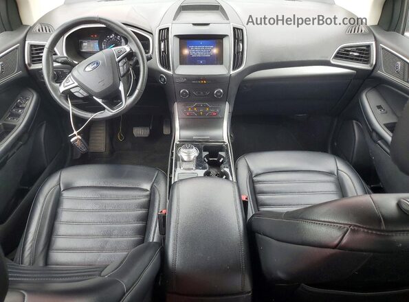 2FMPK3J94LBB56077 2020 FORD EDGE Красный Вид панели приборов