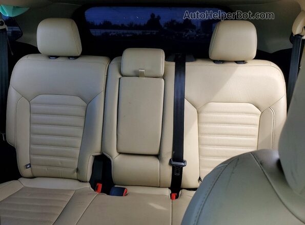 2FMPK3J95GBC53052 2016 FORD EDGE White Widok tylnych siedzeń