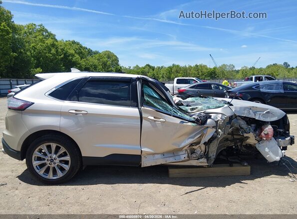 2FMPK3K82JBB48708 2018 FORD EDGE Gold Vista interior trasera
