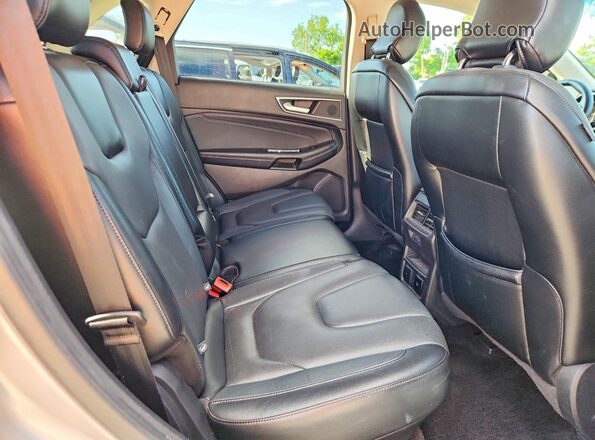 2FMPK3K97JBB19603 2018 FORD EDGE Серебряный Вид задней части салона