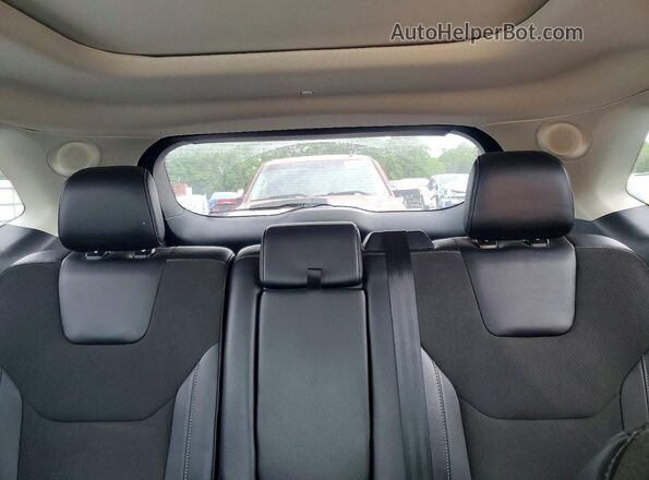 2FMPK4AP1JBB72769 2018 FORD EDGE Silver Widok tylnych siedzeń